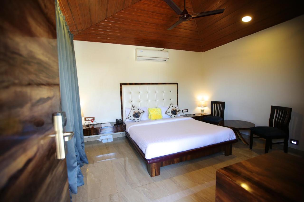 Maharaja The Royal Resort ธาเน ภายนอก รูปภาพ