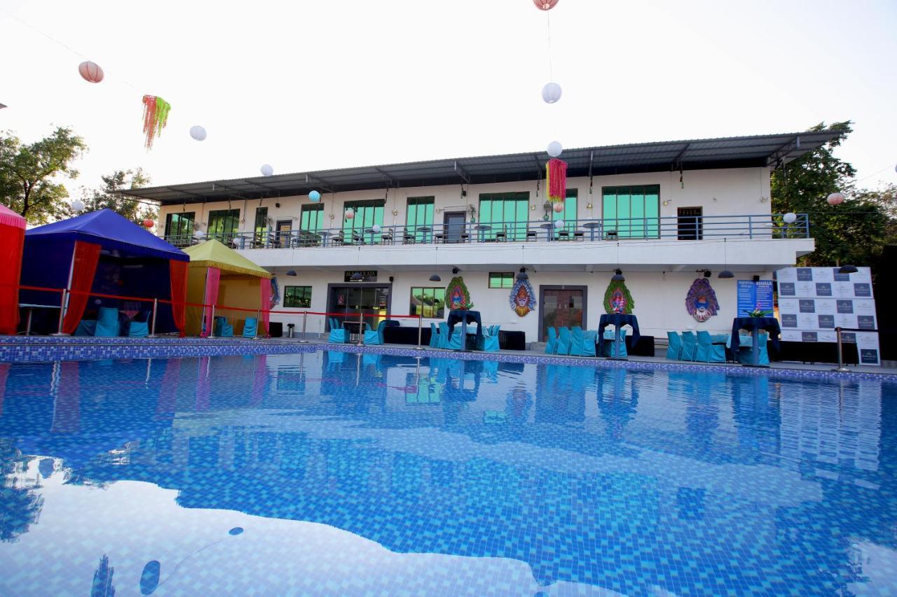 Maharaja The Royal Resort ธาเน ภายนอก รูปภาพ