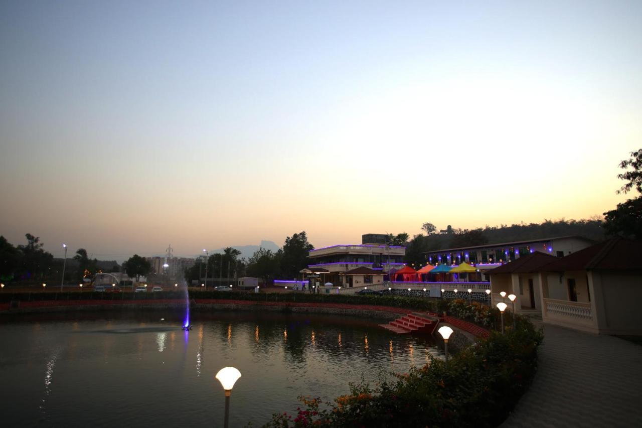 Maharaja The Royal Resort ธาเน ภายนอก รูปภาพ