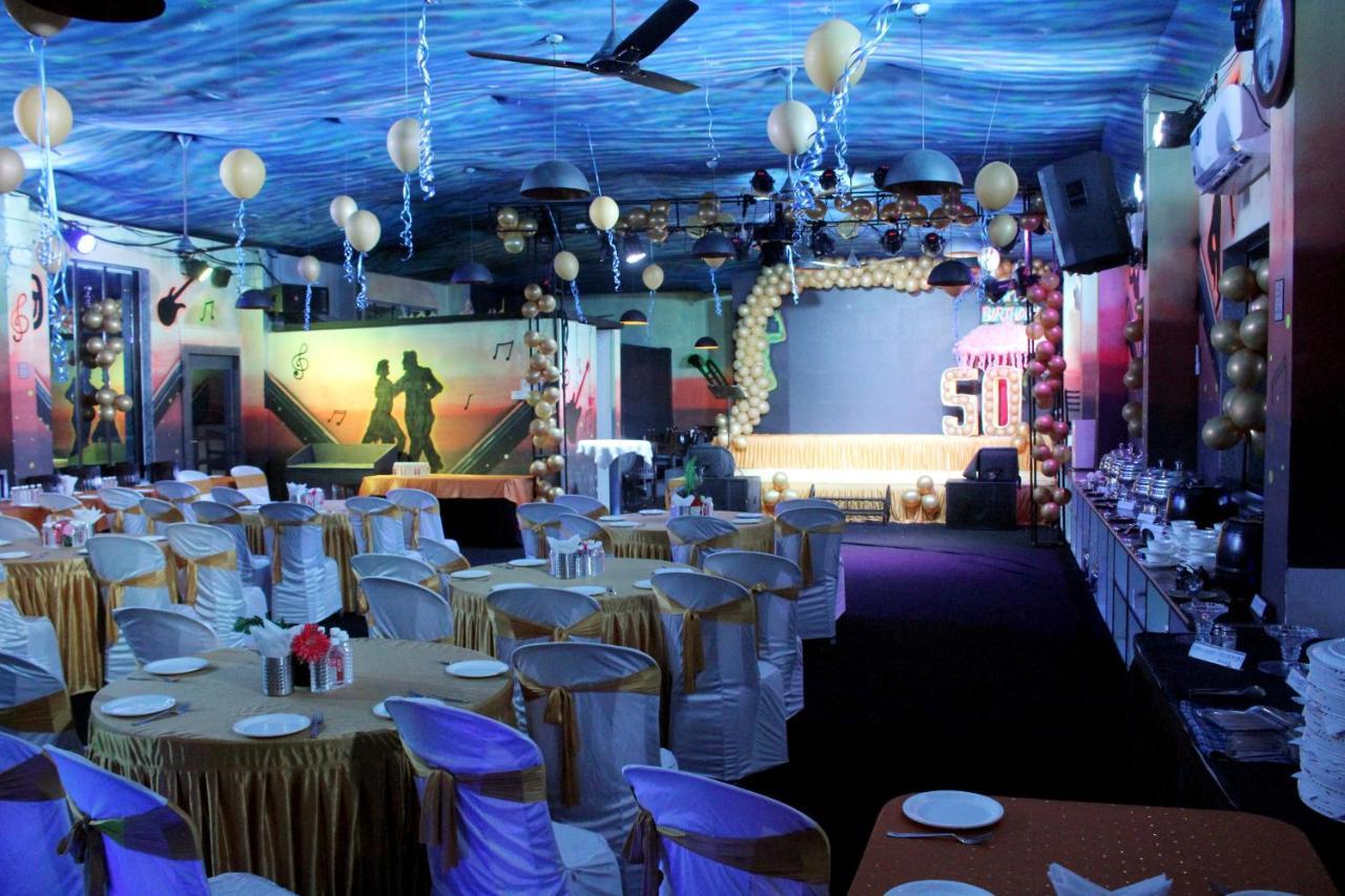 Maharaja The Royal Resort ธาเน ภายนอก รูปภาพ